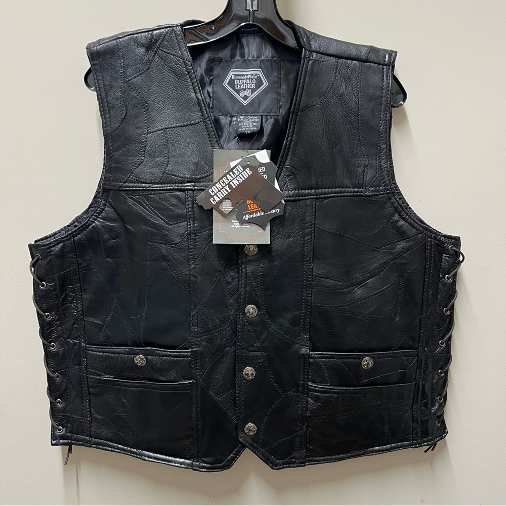 Diamond Plate Men's Buffalo Leather Vest with Concealed Carry